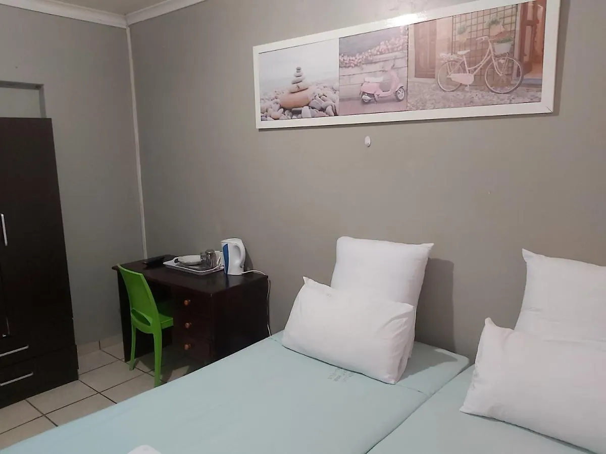 Hirondelle @ 45 Old Paarl Guest House Bellville South Africa